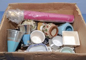 Box of assorted pottery and table ware