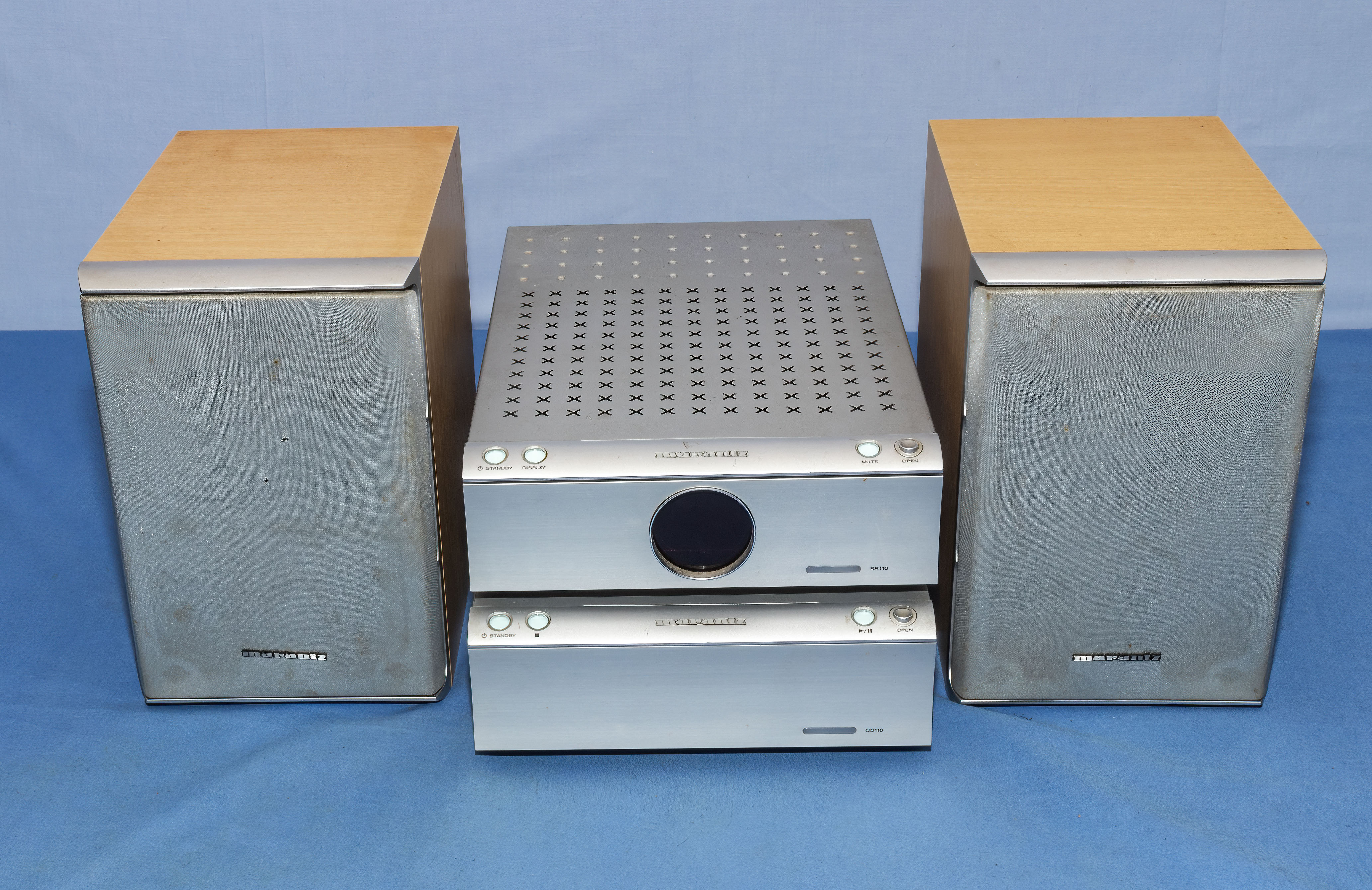 Vintage Marantz radio, CD player and amplifier with two speakers