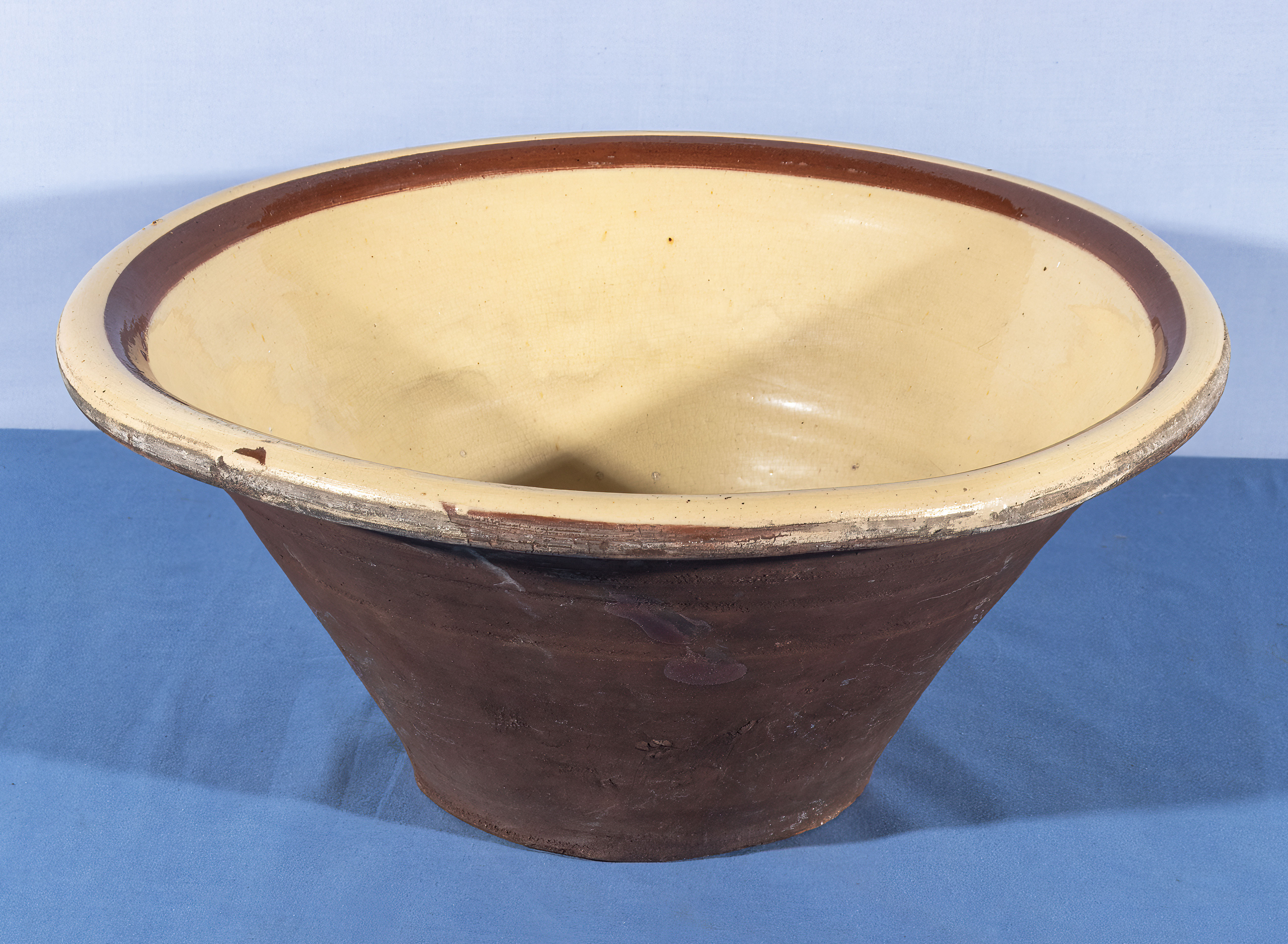 Bread bowl earthenware early 1900