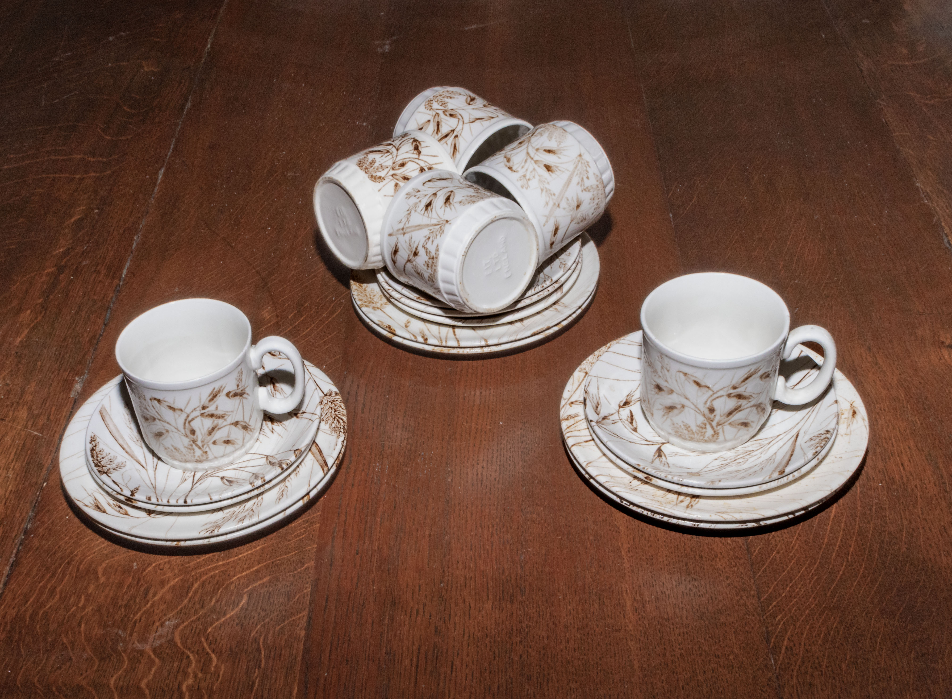 Six Ironstone tableware tea cups, saucers and side plates