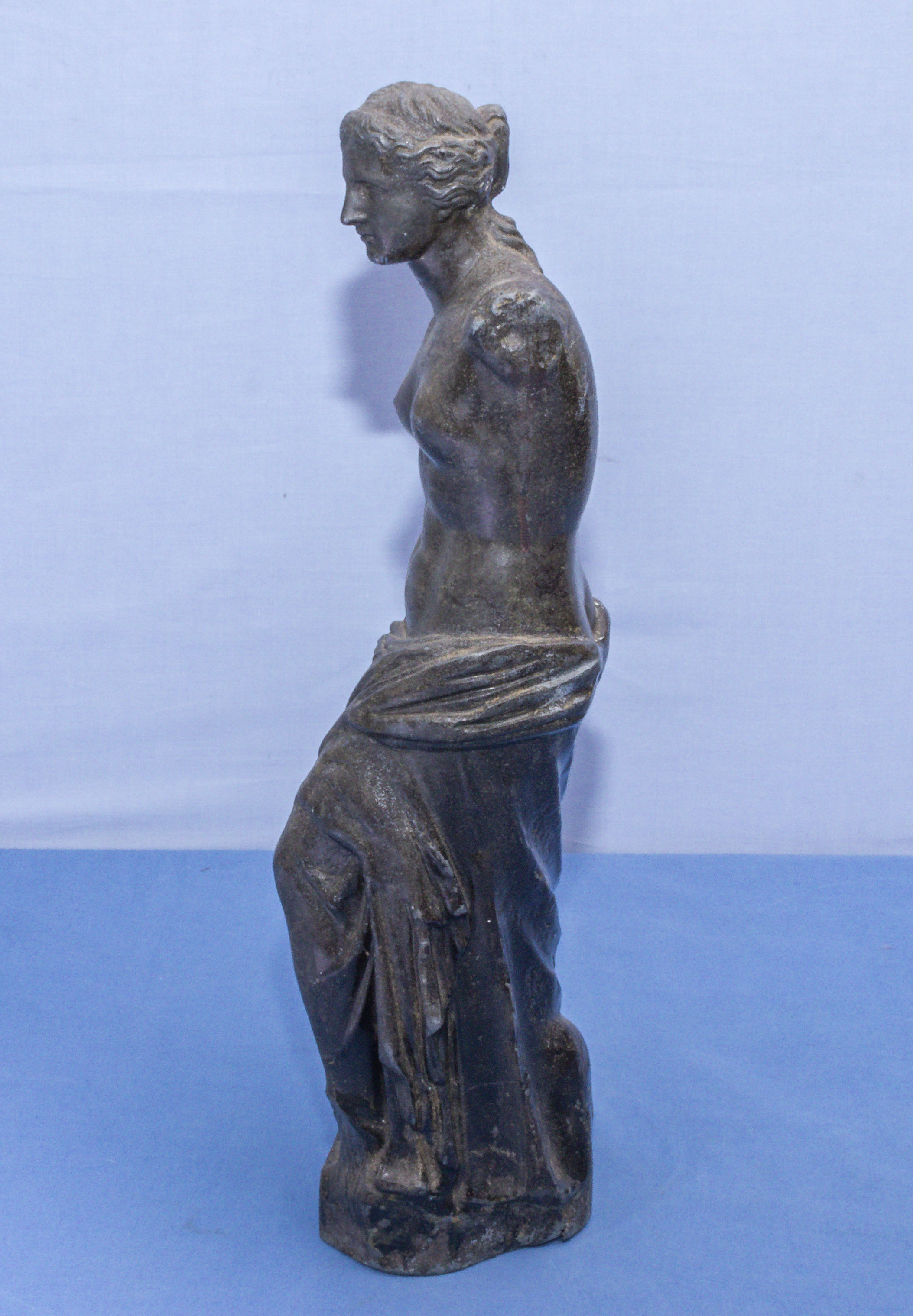 Spelter figure of Venus de Milo 42cm tall - Image 2 of 4