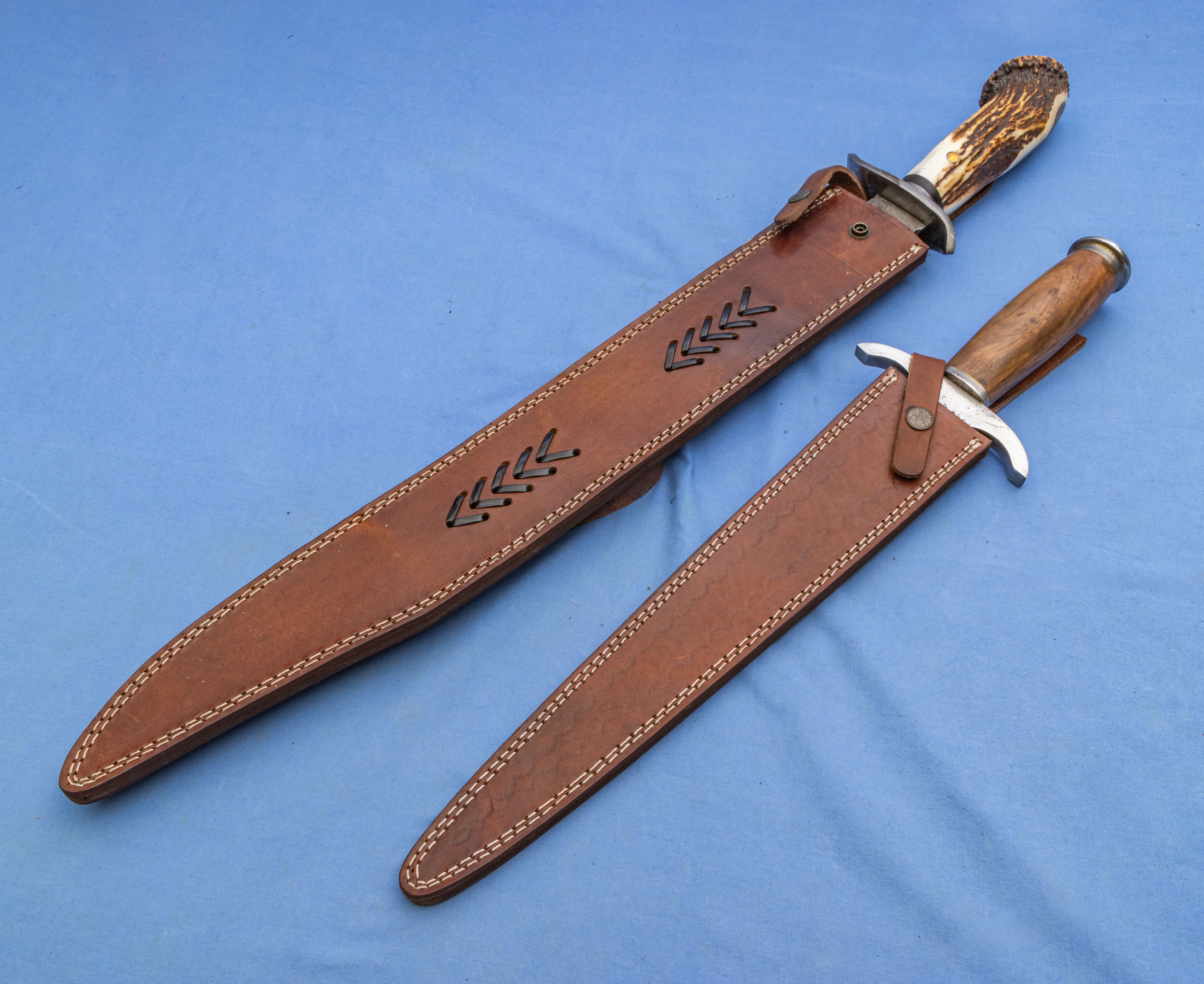 Two Damascus steel knives with leather sheaths - Image 2 of 2