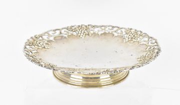 A George VI silver pedestal dish by The Goldsmiths & Silversmiths Co, London 1938, of circular