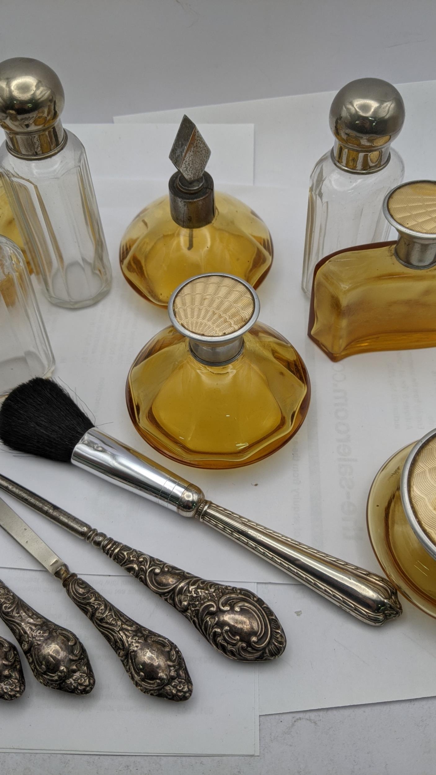 Dressing table items to include brown glass bottles with engine turned lids, silver handled manicure - Image 3 of 4