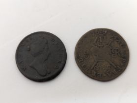 Kingdom of England - a William and Mary undated 'Model Farthing', along with a James II 'Gun