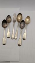 Silver cutlery to include three fiddle pattern teaspoons, one other and a fork, total weight 145g