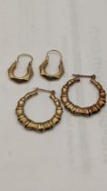 Two pairs of 9ct gold earrings 3.8g Location: