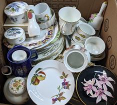Mixed ceramics to include Royal Worcester Evesham items, Coalport, Wedgwood, Royal Doulton and
