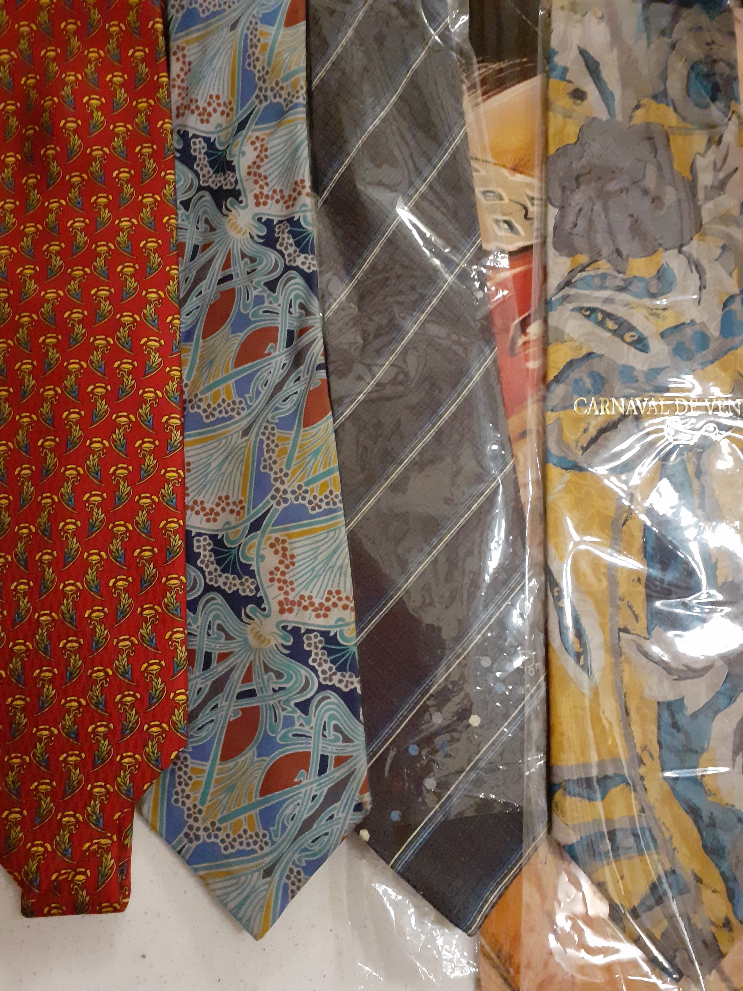 Ten designer ties, mostly silk examples, to include Ermenegildo Zegna, Christian Dior, Liberty (x2), - Image 4 of 5