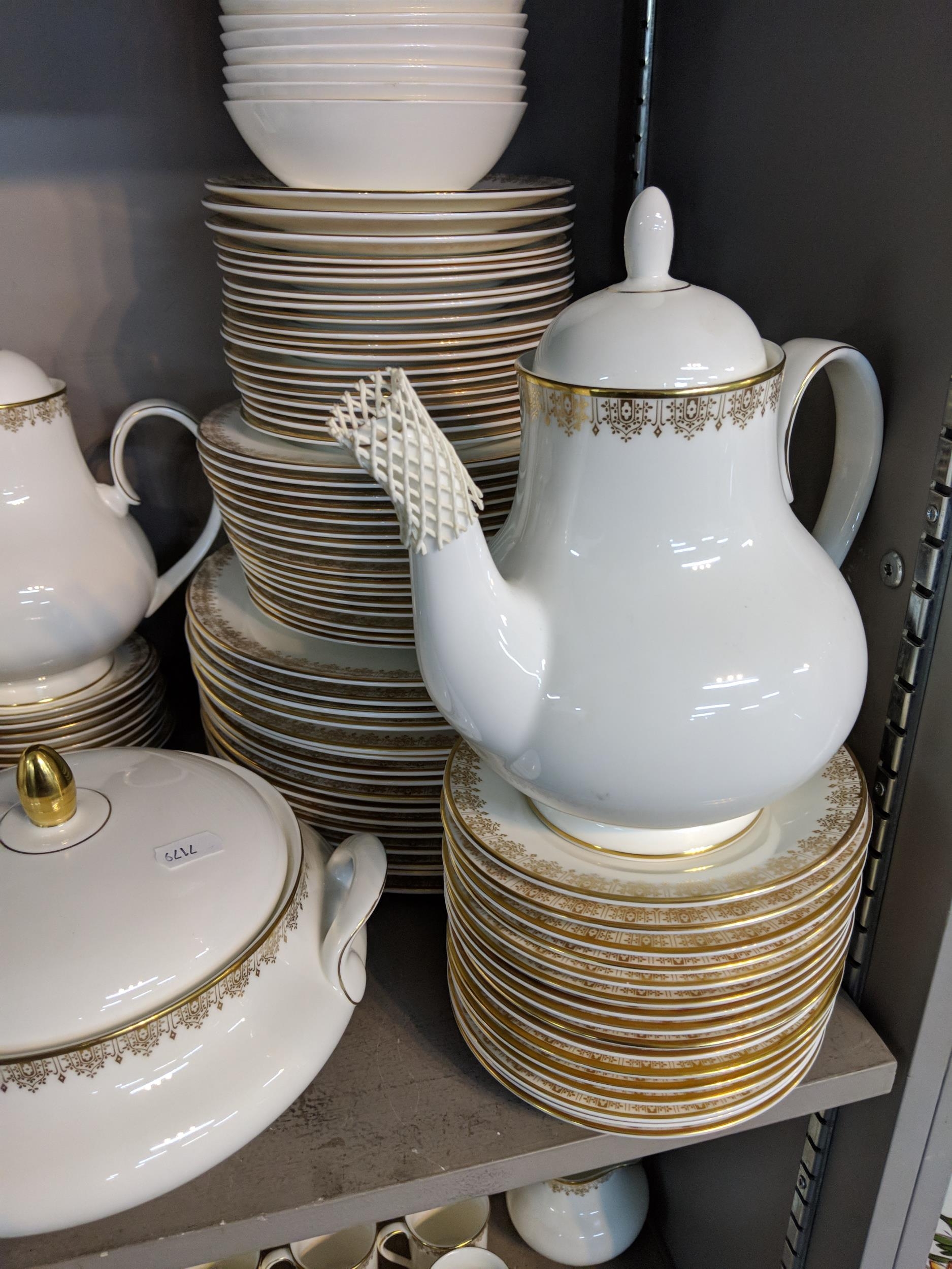 A Royal Doulton 'Gala Lace' pattern dinner service to include tow meat plates, two teapots, - Image 4 of 9