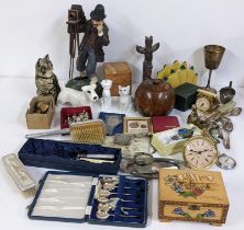 A mixed lot to include a Beswick Scotty dog, Ingersoll pocket watch, ' Silver Edition' card