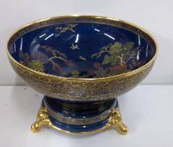 A Carlton New Mikado pattern centre bowl on a stand Location: