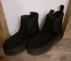 Ugg- A pair of modern Neumel platform black suede unisex ankle boots, Serial No:1134526, UK size