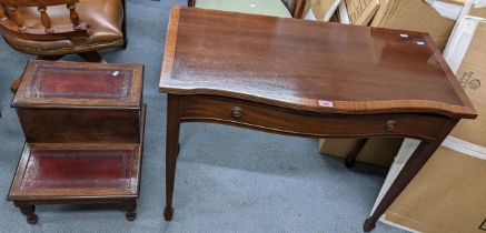 A reproduction mahogany serpentine fronted side table, 76cm x 91.5cm, together with a set of