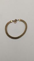 A 9ct gold ladies mesh link bracelet, clasp A/F, 3.5g Location: