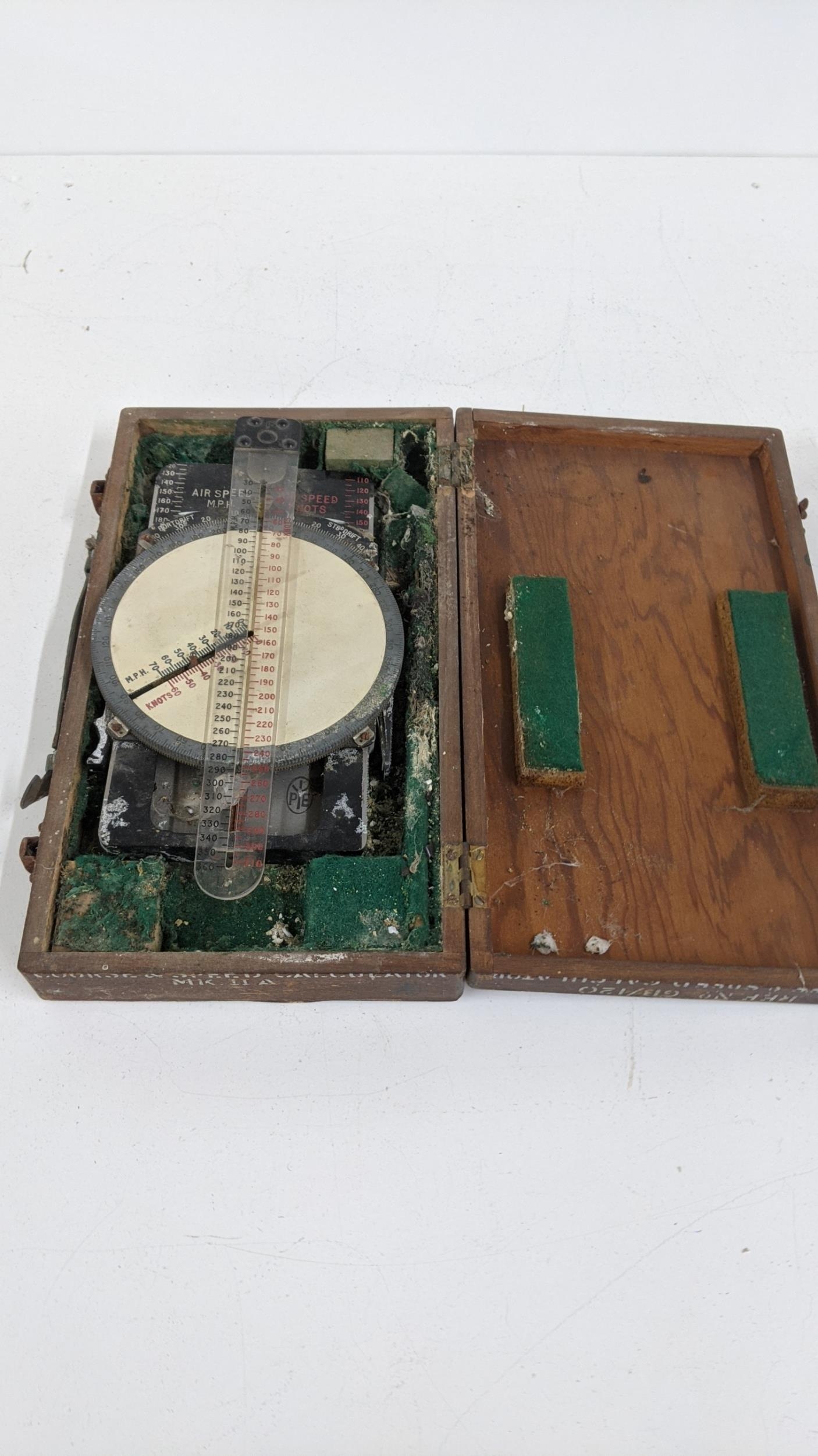An early 20th century course and speed calculator with box, Location: - Image 6 of 8