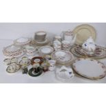 A mixed lot to include Roya Worcester Caroline tea cups and saucers, a part dinner and tea