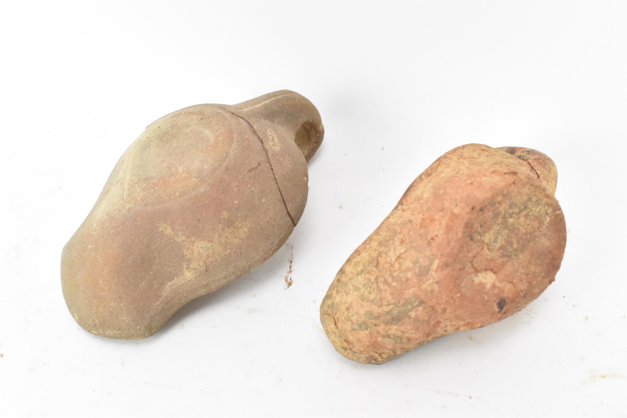 A collection of Roman pottery to include two terracotta oil lamps, a pot, a crescent shaped handle - Image 8 of 8