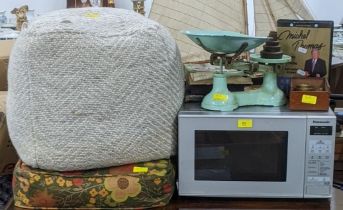 A mixed lot to include a Panasonic 800w microwave, vintage weighing scales with various brass
