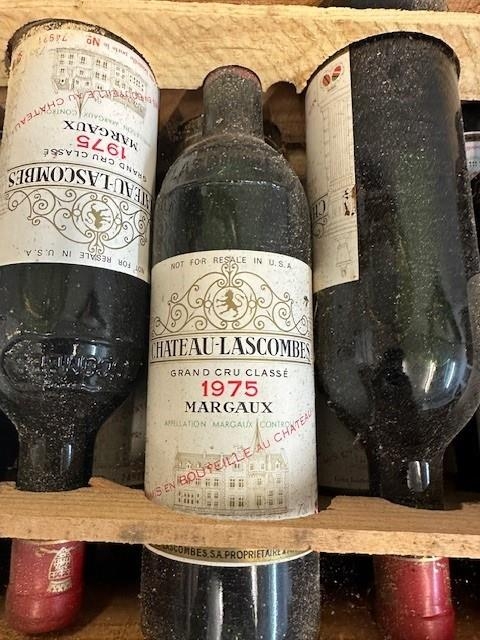 11 bottles of Chateau Lascombes Grand Cru Classe 1975 Margaux Location: R2 - Image 3 of 4