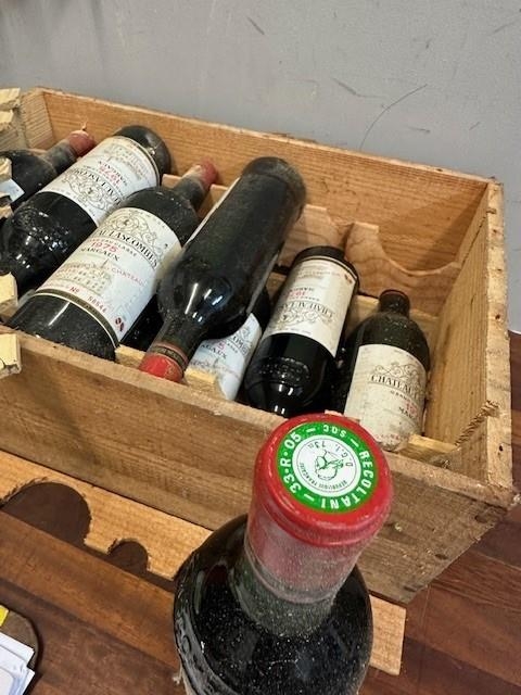 11 bottles of Chateau Lascombes Grand Cru Classe 1975 Margaux Location: R2 - Image 2 of 4
