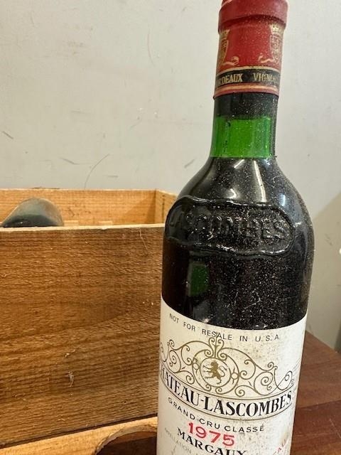 11 bottles of Chateau Lascombes Grand Cru Classe 1975 Margaux Location: R2 - Image 4 of 4