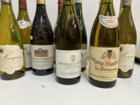 Twelve bottles of mixed white wine to include Châteauneuf-du-Pape Location: