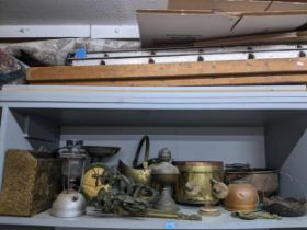 A mixed lot of metalware to include a gilt metal wall light, brass coal scuttles, Salter kitchen