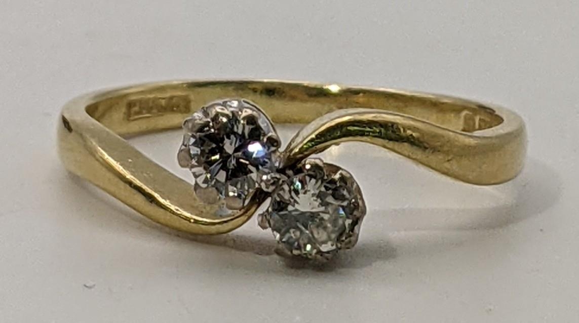 An 18ct gold crossover ring set with two diamonds, 3.1g size N 1/2 Location: - Image 2 of 4