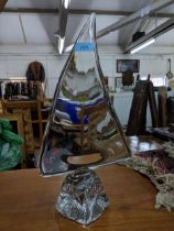 A 20th century French Daum large crystal sculpture depicting a sailboat/yacht - signed Daum