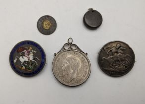 Mixed coins to include a George III garter crown A/F, enamelled and brooched, a 1821 crown converted