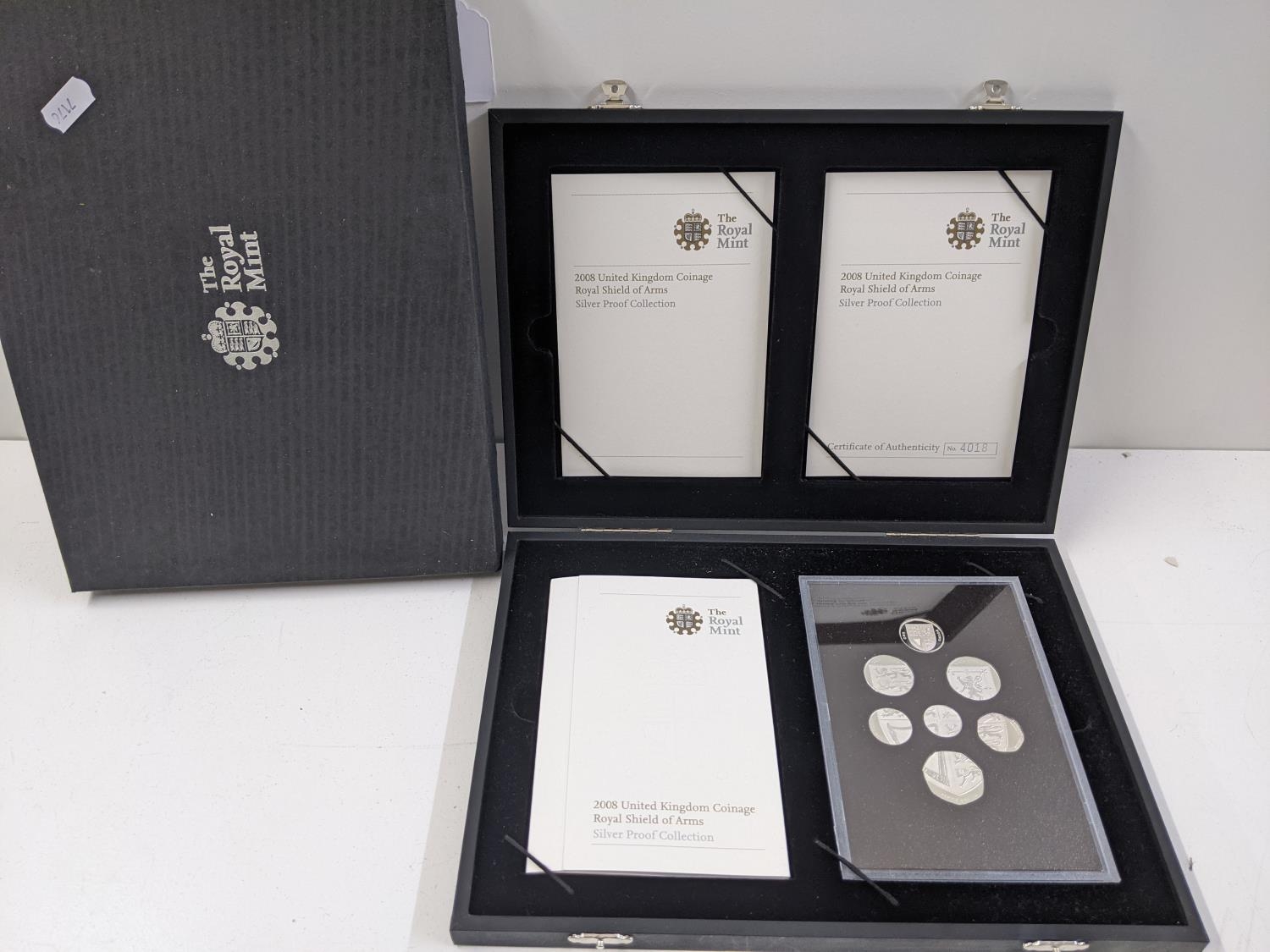 United Kingdom Elizabeth II (1952-2022) Royal Mint. 2008 United Kingdom coinage Royal Shield of