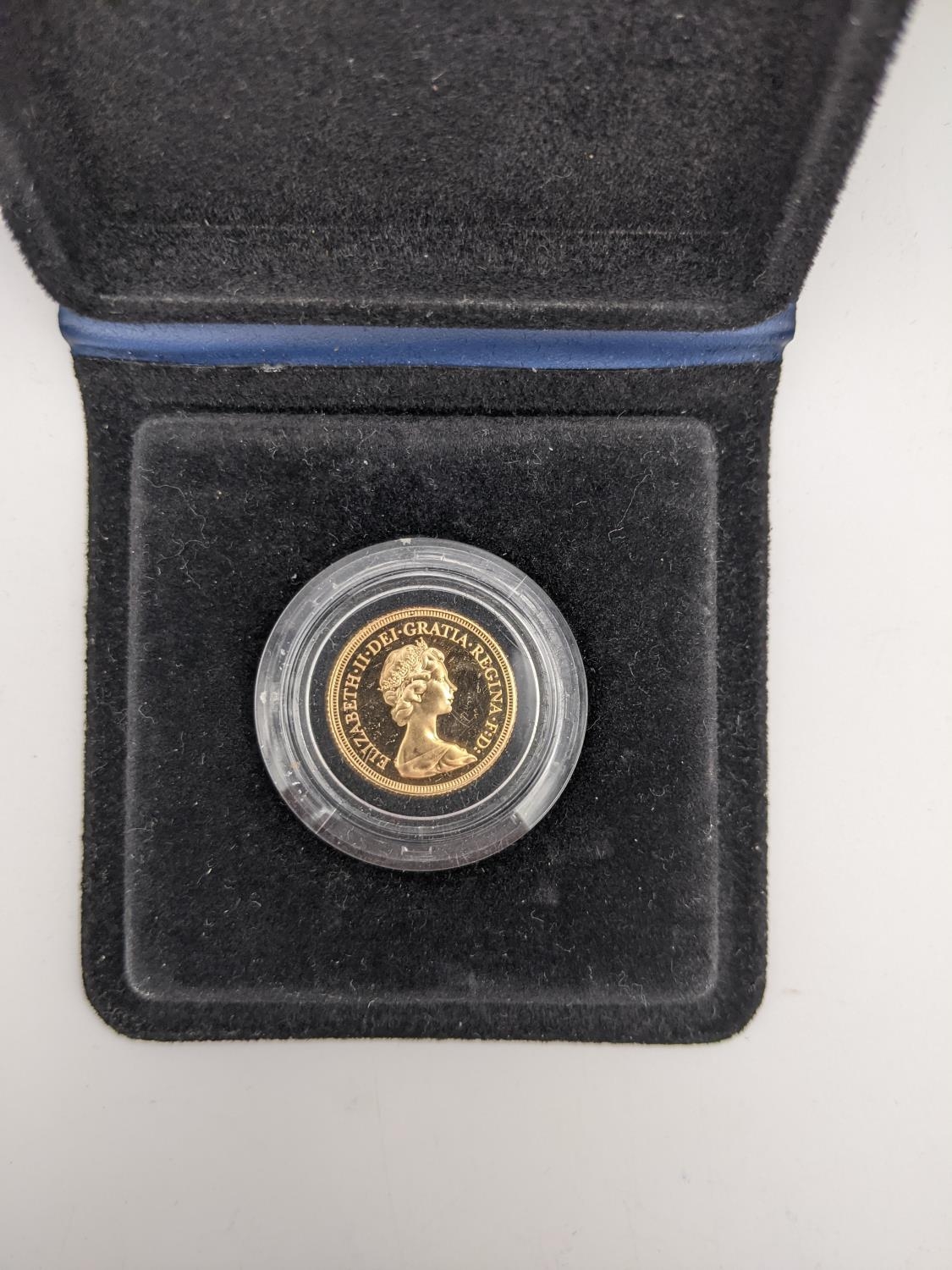 United Kingdom - Elizabeth II Proof Sovereign dated 1979, with box Location: - Image 2 of 3