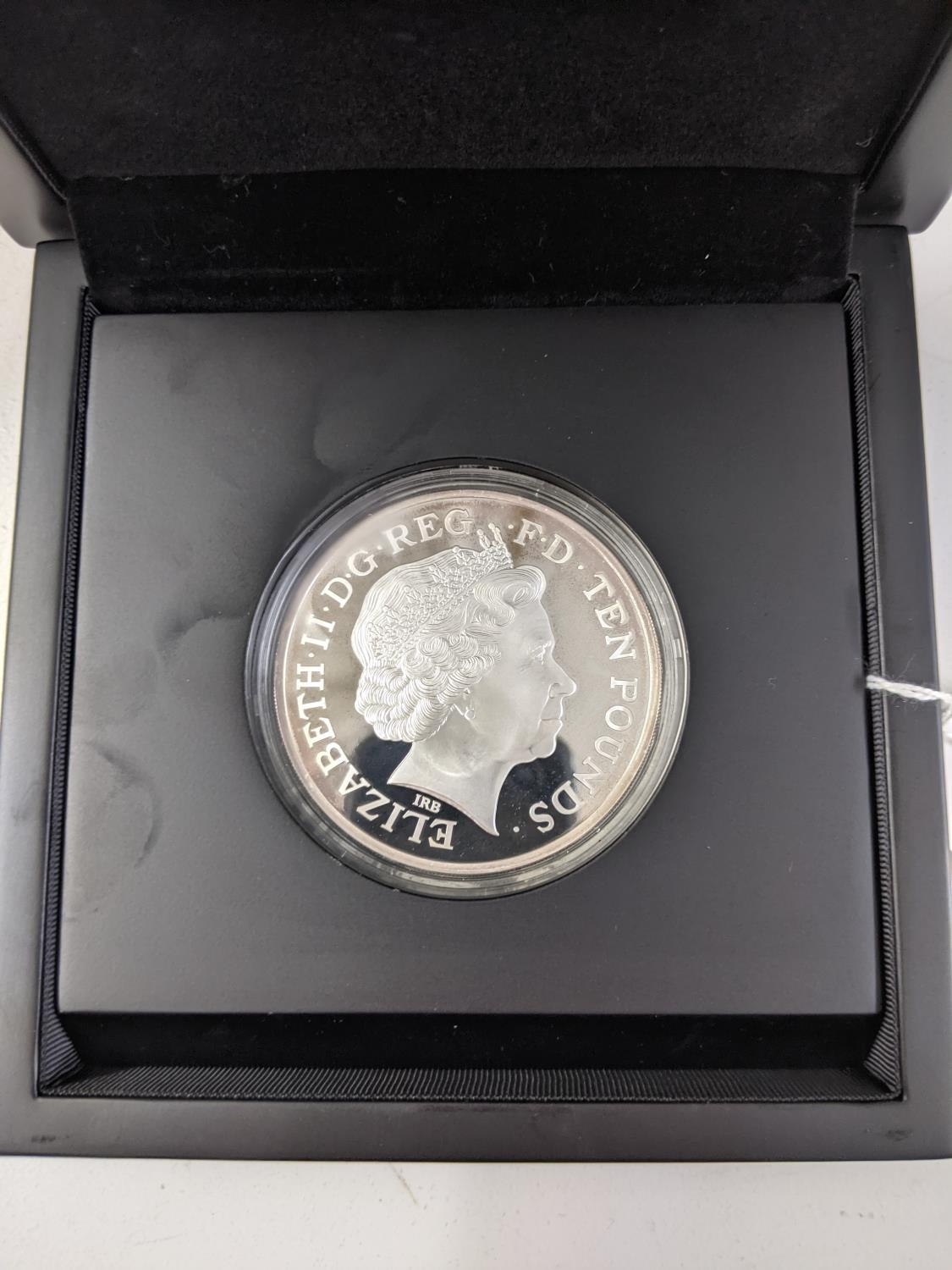 United Kingdom - Elizabeth II (1952-2022) Royal Mint ' 'The official London 2012 UK 5oz silver coin' - Image 2 of 2