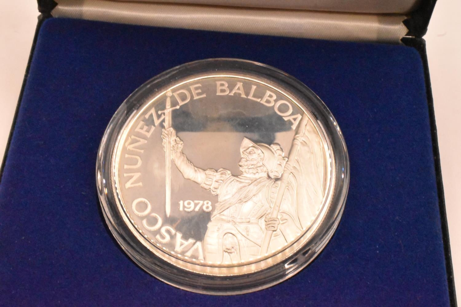 Republic of Panama - Silver 20 Balboas, 1978, in presentation case with certificates, - Image 2 of 3