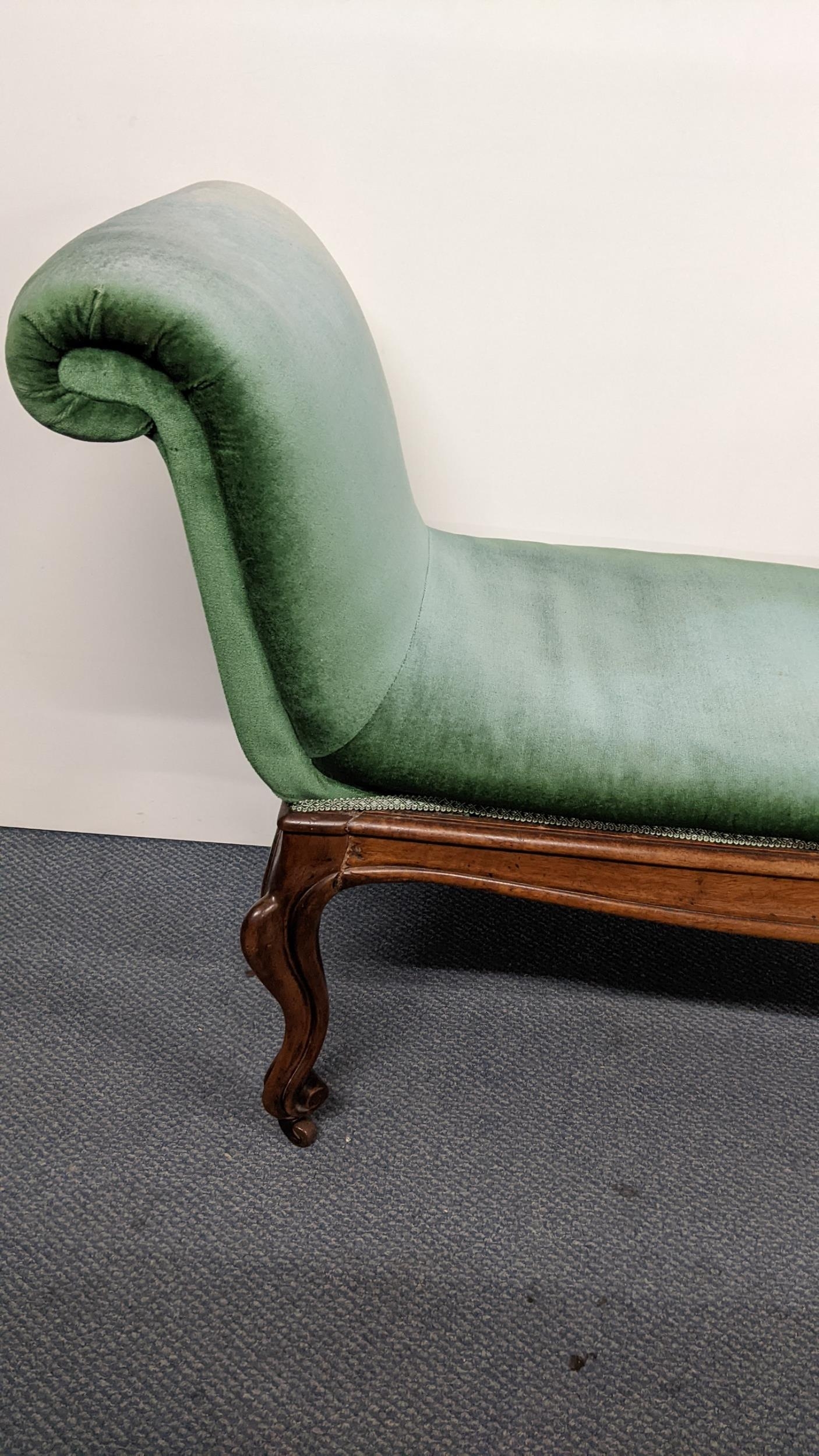 A 19th century French walnut window seat having padded scroll ends, cabriole legs with carved scroll - Image 7 of 8