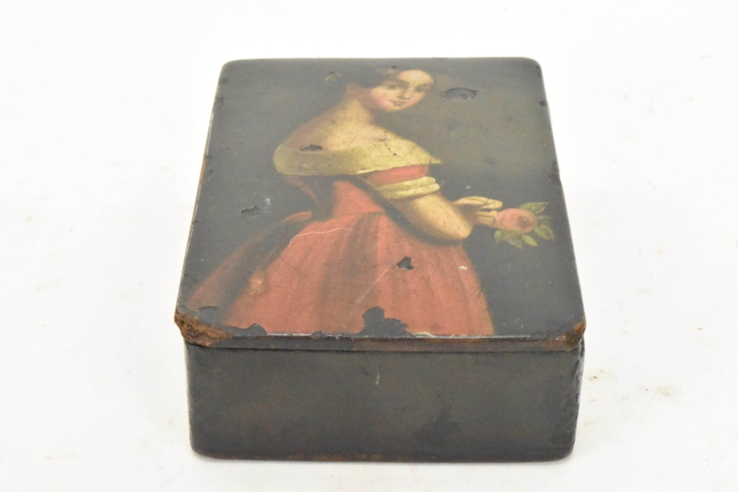 A 19th century black papier mache snuff box, the the hinged cover painted with a three quarter - Image 5 of 7