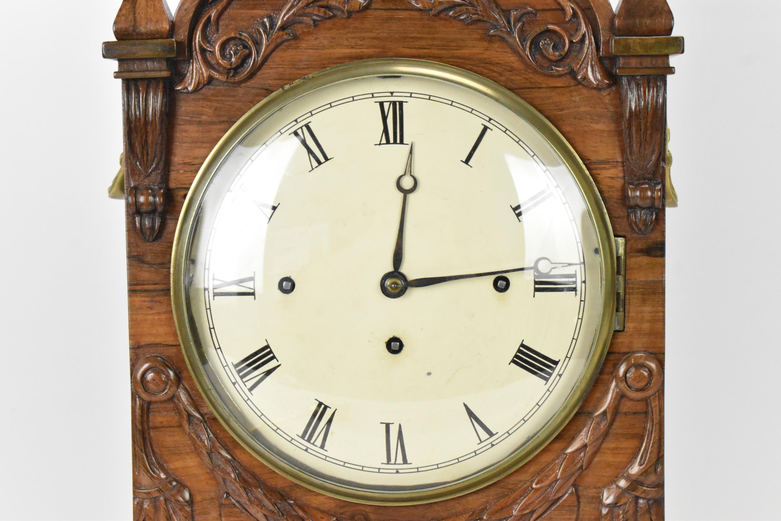 A William IV rosewood bracket clock, the case having three turned finials, applied floral scroll - Bild 3 aus 9