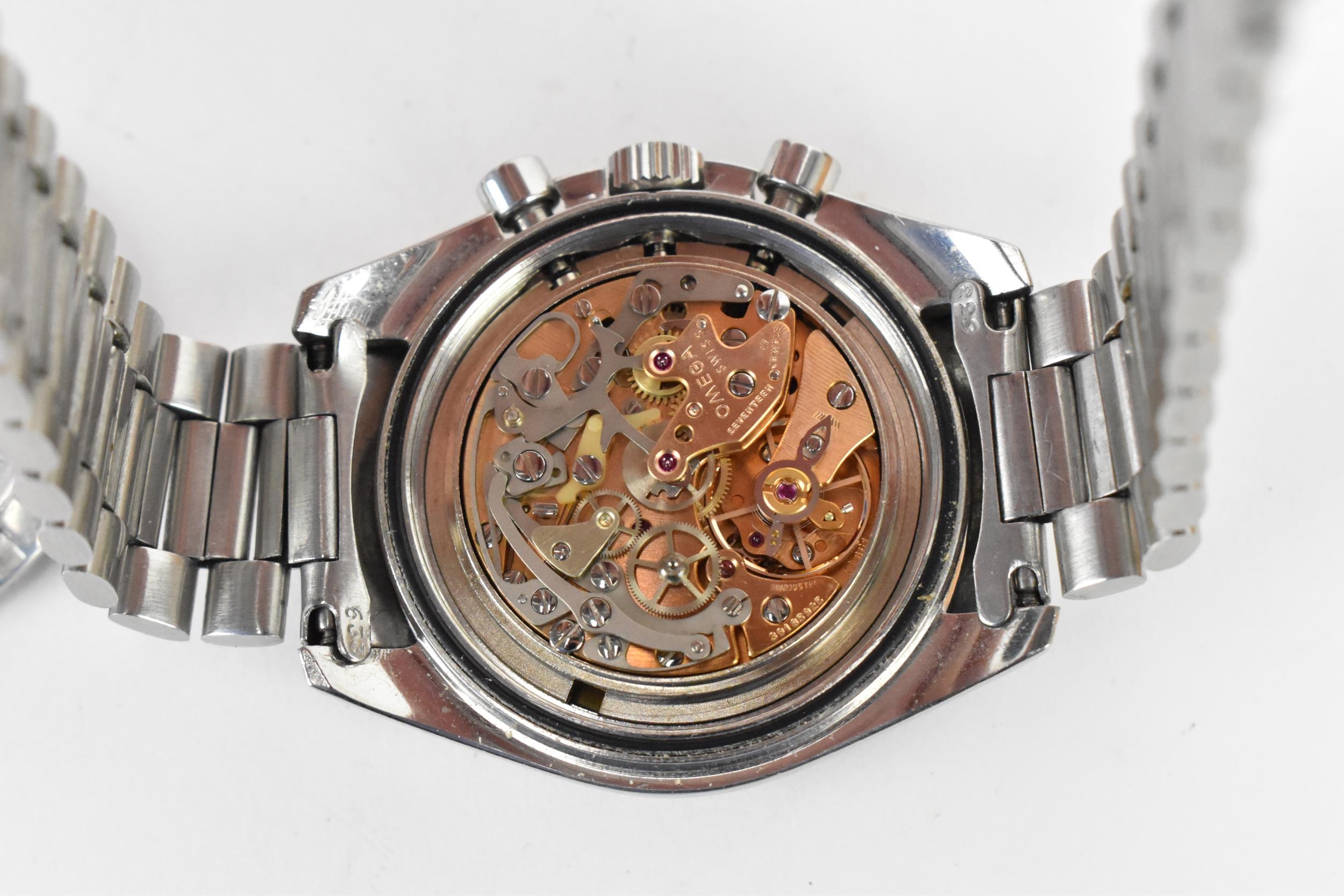 An Omega Speedmaster, chronograph, automatic, gents, stainless steel wristwatch, circa 1975, - Image 10 of 11