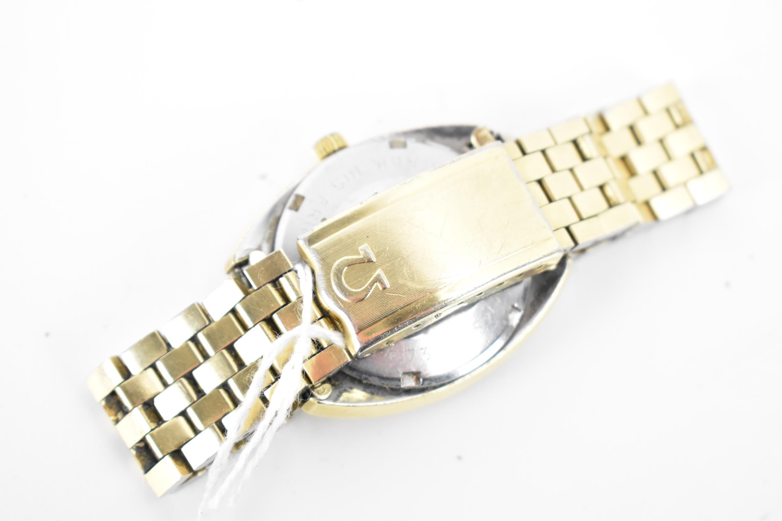 An Omega Constellation Chronometer, automatic, gents, gold plated wristwatch, having a silvered - Image 4 of 7