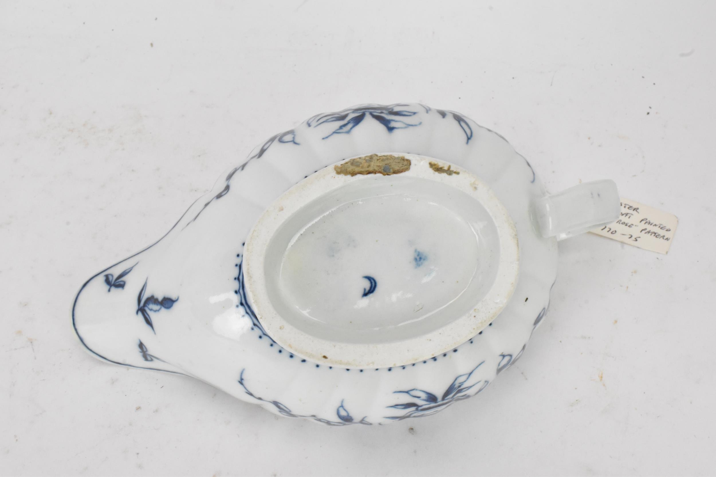 An 18th century Worcester porcelain blue and white sauce boat, circa 1770-80, moulded fluted form - Image 4 of 4