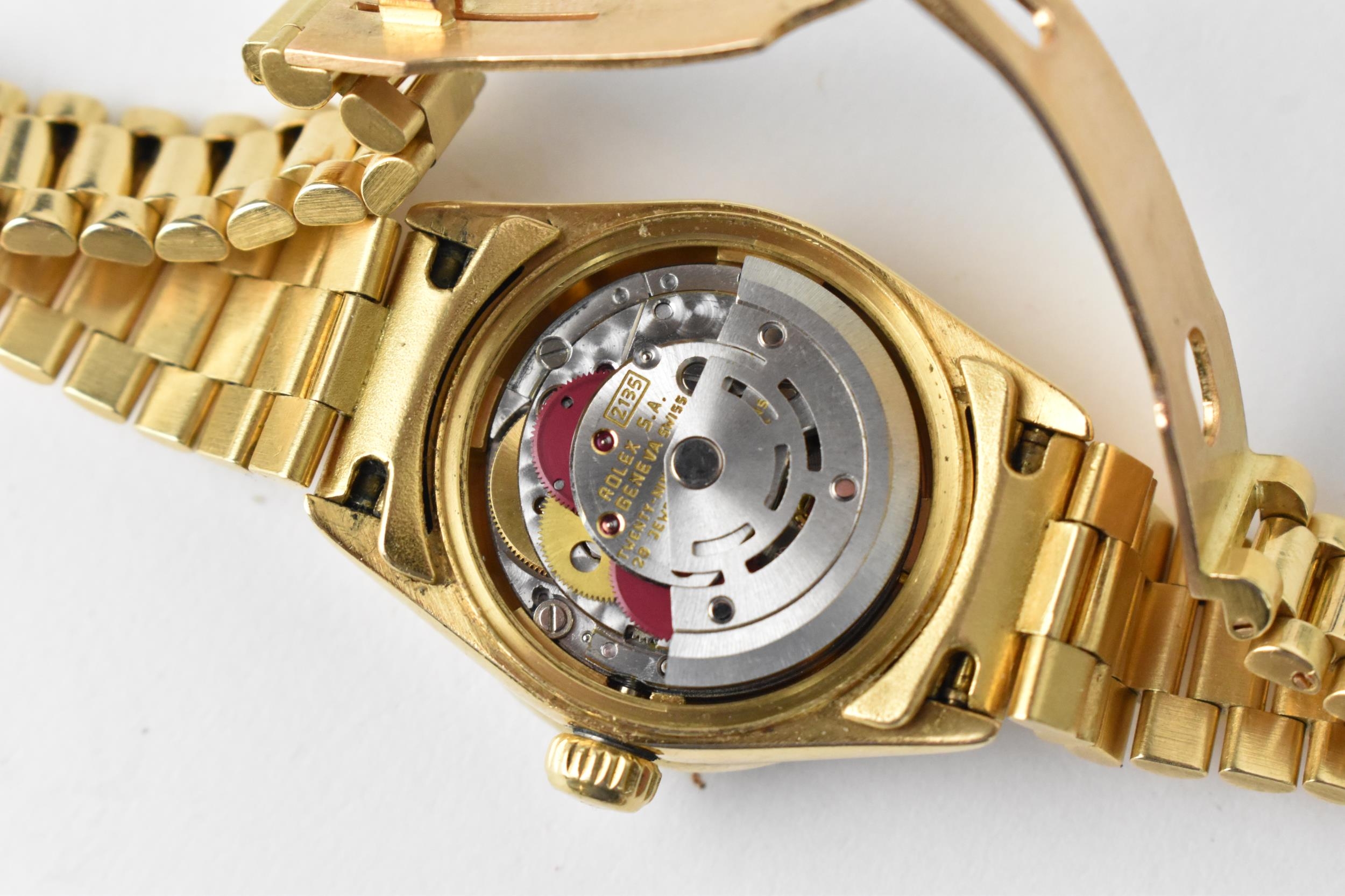 A Rolex Pearlmaster Datejust, automatic, ladies, 18ct gold wristwatch, having a mother of pearl - Image 10 of 10