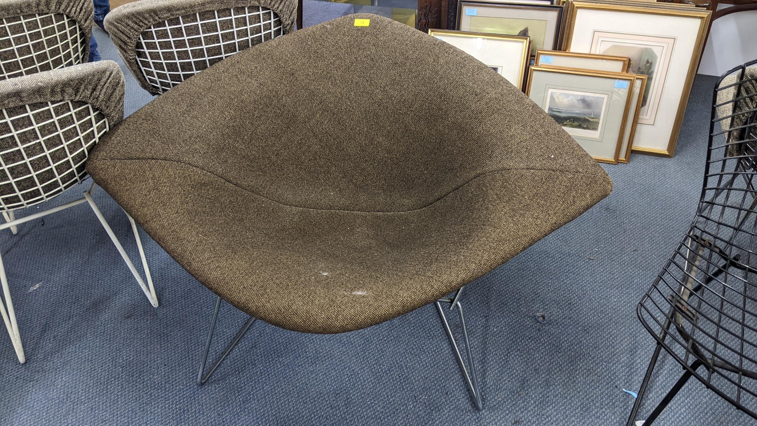 A mid 20th century Harry Bertoia for Knoll 'Big Diamond' chair model 422, together with an Ottoman - Image 2 of 4