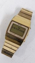 A vintage Seiko quartz LC gents gold plated wristwatch Location: