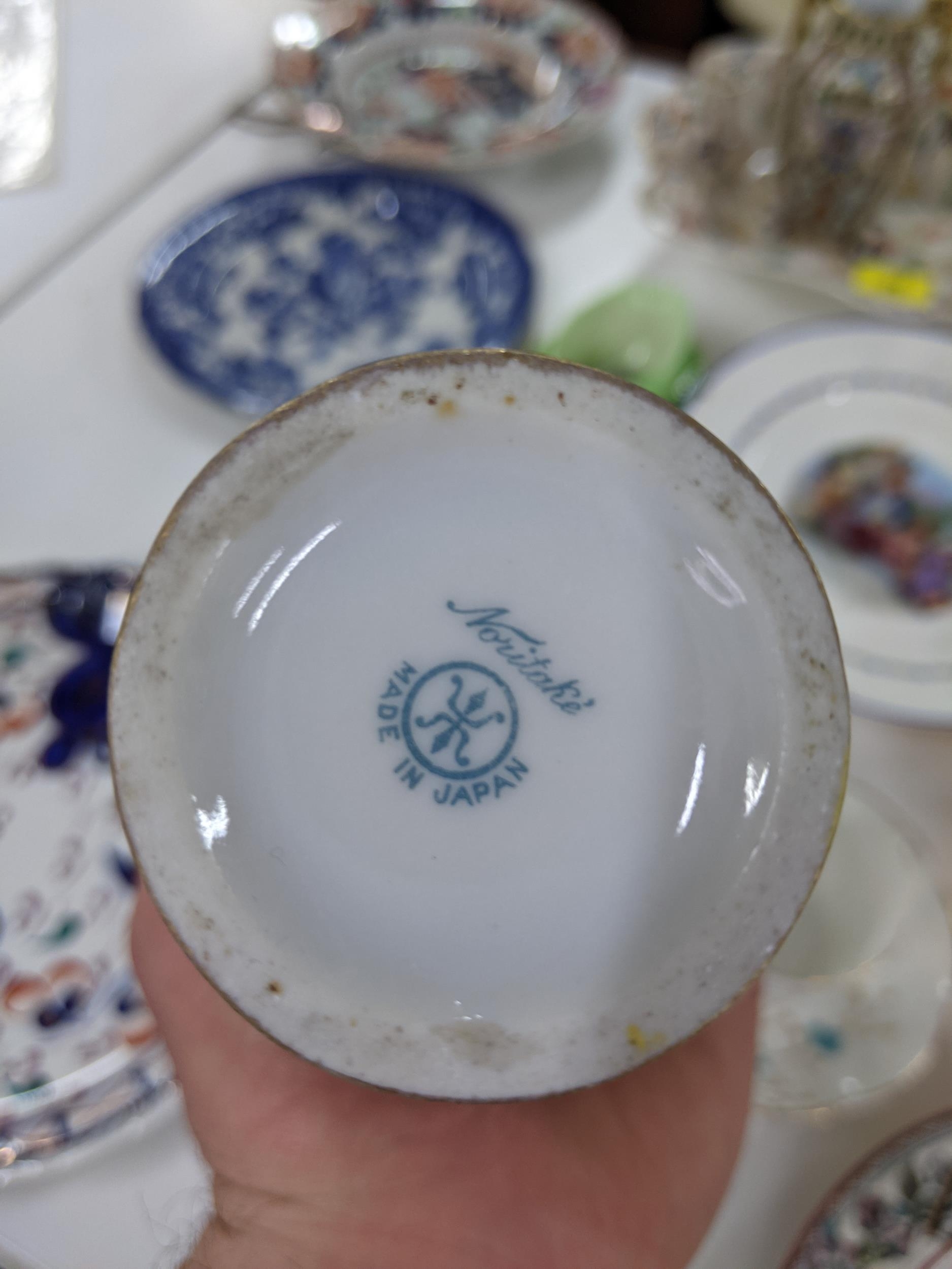 A mixed lot of ceramics and glassware to include a pair of twin handled Noritake vases, three orange - Image 7 of 7