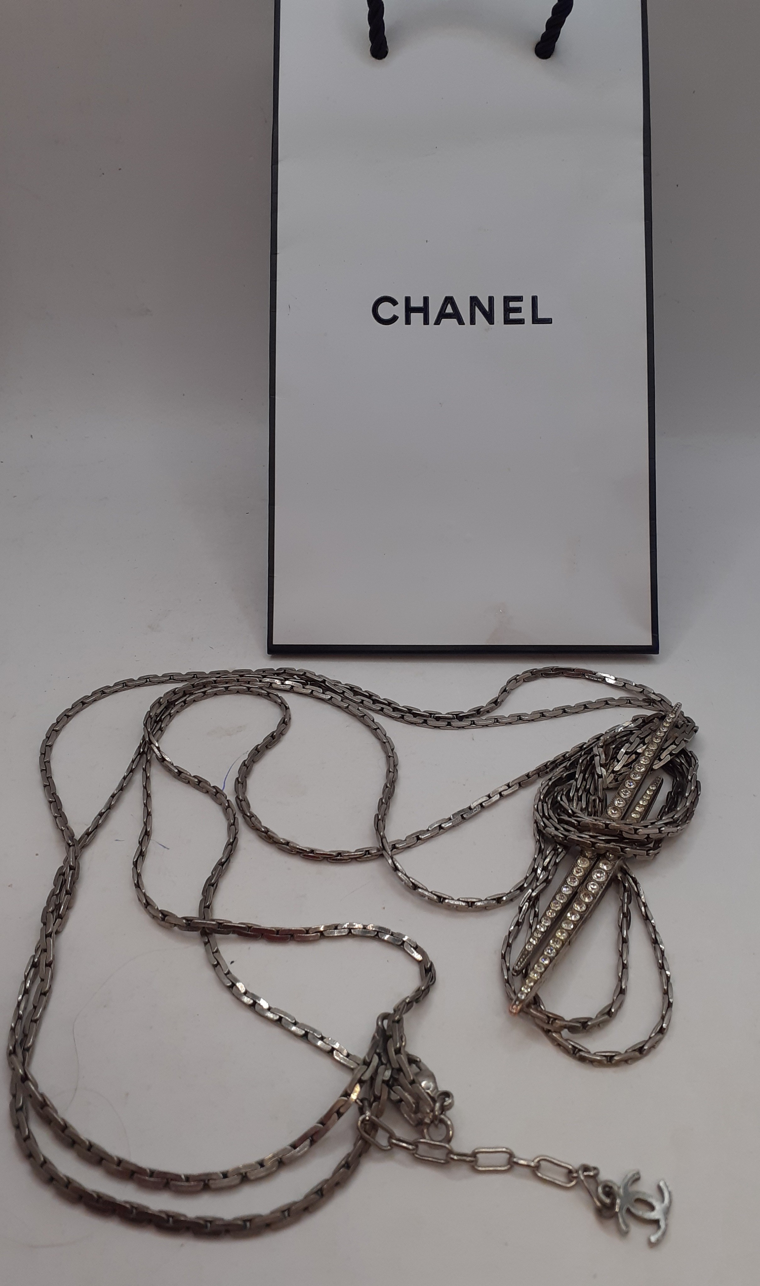 Chanel-A 1999 Autumn Collection silver tone necklace with white crystal detail having a double chain - Image 2 of 4