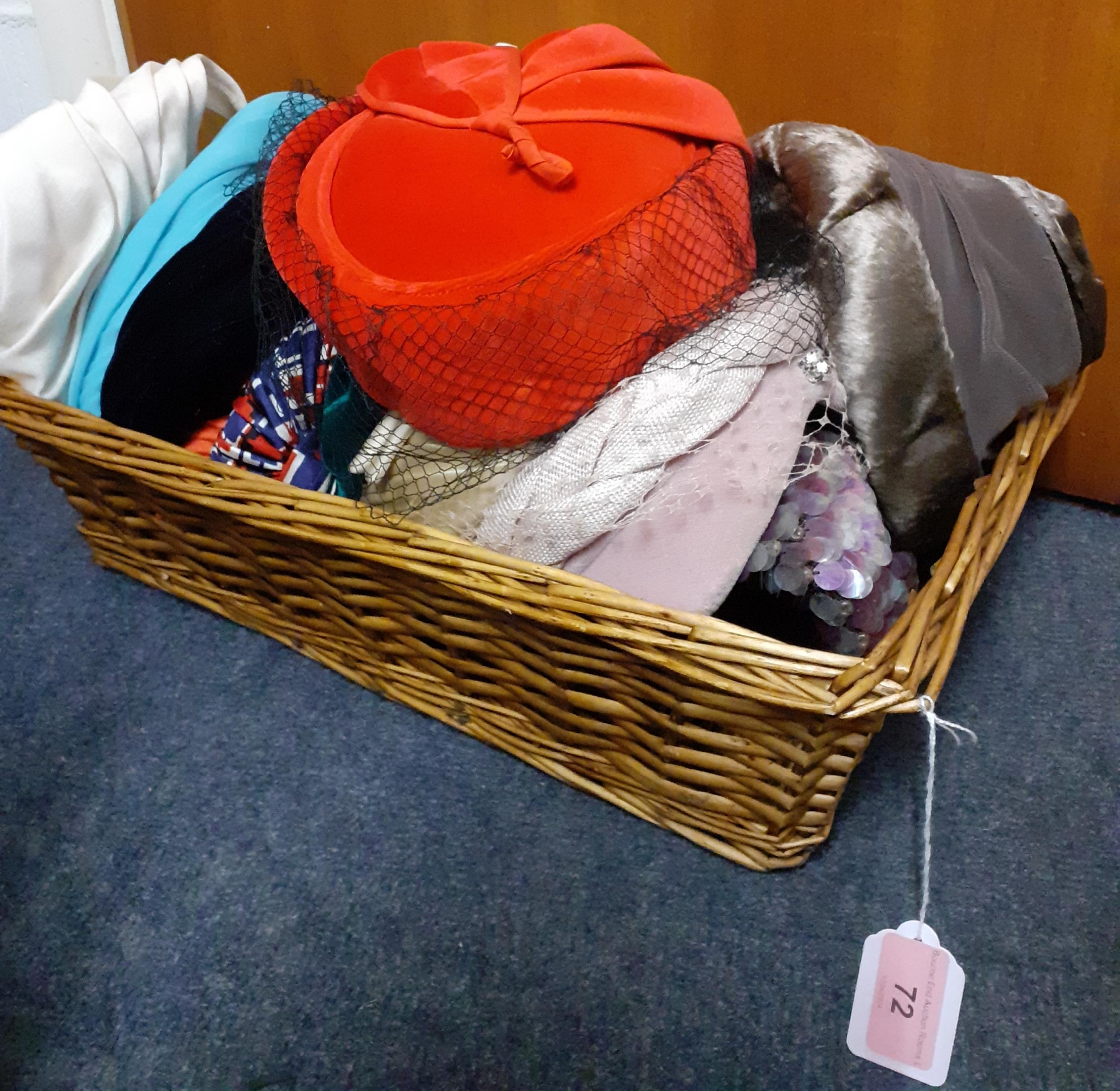 A quantity of 12 vintage hats to include 1940's turbans and formal hats by Jacoll, all housed in a - Image 4 of 4