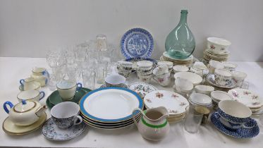 A mixed lot to include an early 20th century Wedgwood part tea service, glassware, 19th century