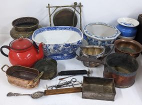 A mixed lot to include a T.G Green Cornish ware lidded jar, Victorian copper cooking pot and other