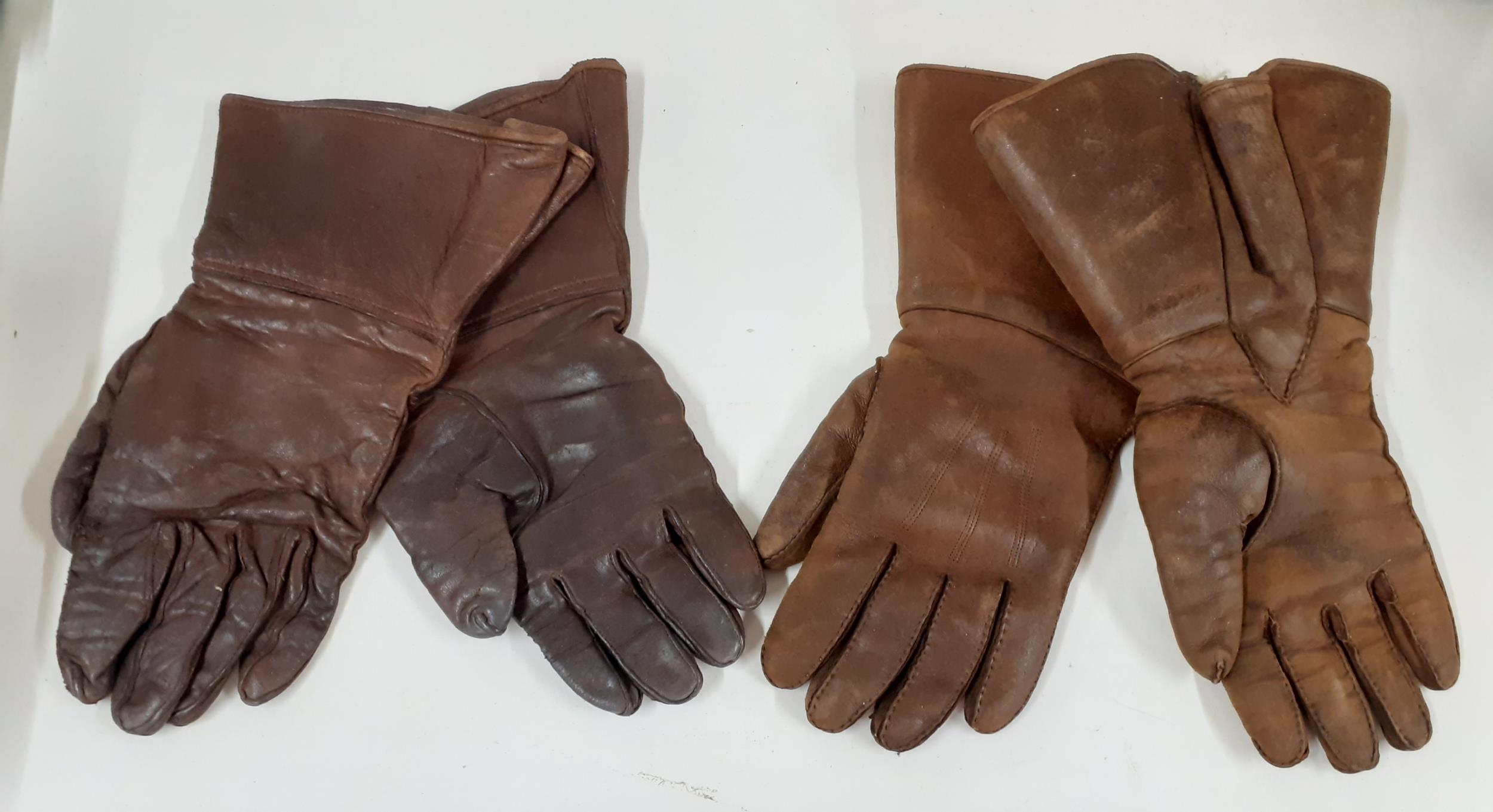 Two pairs of gents vintage leather gloves and late 19th/early 20th Century shoe spats to include - Image 2 of 2